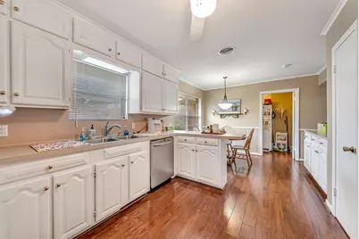 1330 Foxwood Road, Houston, TX 77008 - Photo 12