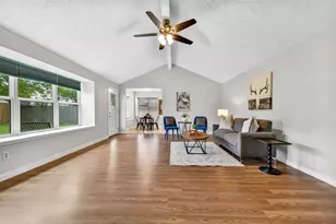 2701 Knoxville Dr, League City, TX 77573 - Photo 6