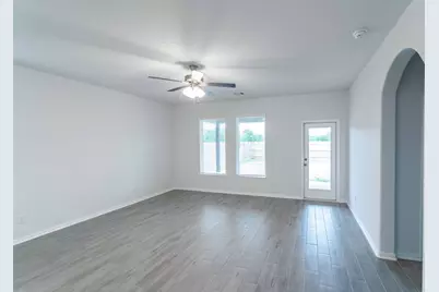 13709 Seneca Lake Drive, Texas City, TX 77568 - Photo 8