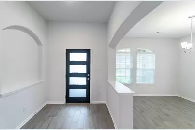 13709 Seneca Lake Drive, Texas City, TX 77568 - Photo 2