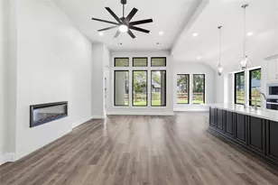 514 Black Bronco Rd, Magnolia, TX 77354 - Photo 2