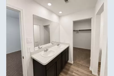 1135 Sultana Springs Court, Houston, TX 77090 - Photo 10