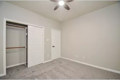 402 Prattwood Court, League City, TX 77573 - Photo 32