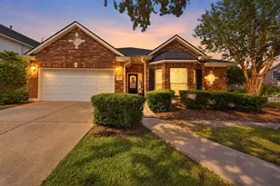 402 Prattwood Ct, League City, TX 77573 - Photo 1