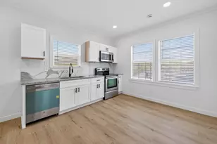 2202 Hutchins St, Houston, TX 77003 - Photo 12