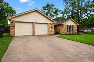 3810 Clover Dr, Alvin, TX 77511 - Photo 6