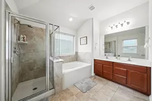 15410 Rosehill Summit Ln, Houston, TX 77044 - Photo 18