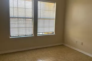 107 Oak Park Dr, Clute, TX 77531 - Photo 8