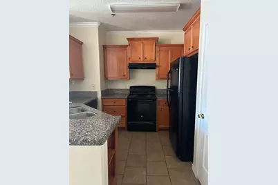 107 Oak Park Drive, Clute, TX 77531 - Photo 4