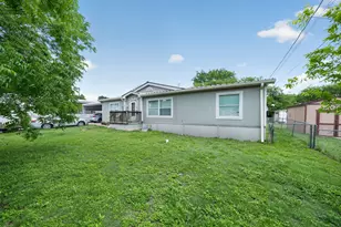 519 Loyal Valley Rd, Kerrville, TX 78028 - Photo 4