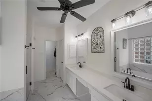 18903 Candlecreek Dr, Spring, TX 77388 - Photo 14