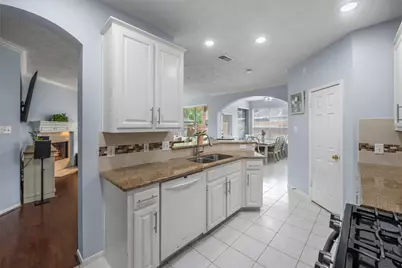 18903 Candlecreek Drive, Spring, TX 77388 - Photo 12