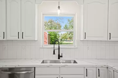 13102 Maxim Drive, Houston, TX 77065 - Photo 6