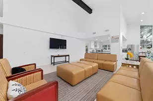 8808 Wateka Dr, Houston, TX 77074 - Photo 10