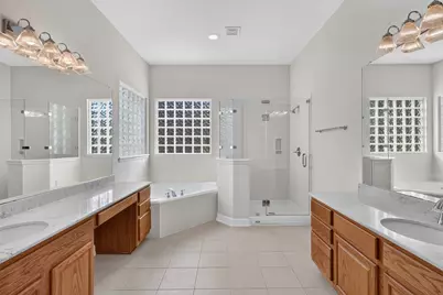 8807 Wenona Walk, Missouri City, TX 77459 - Photo 12
