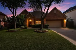 8807 Wenona Walk, Missouri City, TX 77459 - Photo 2