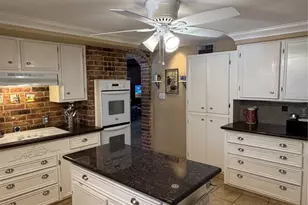 3212 Dominique Dr, Galveston, TX 77551 - Photo 6