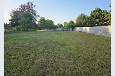 885 County Road 3560, Cleveland, TX 77327 - Photo 2