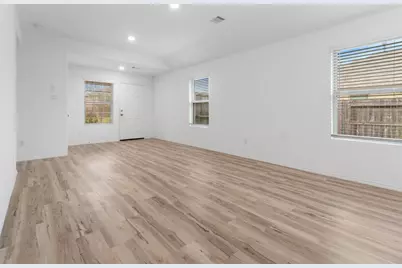 8706 Wooster Trails Drive, Baytown, TX 77521 - Photo 4