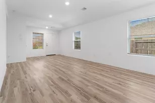 8706 Wooster Trails Dr, Baytown, TX 77521 - Photo 4