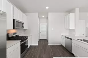 9219 Grace Rdg Dr, Willis, TX 77318 - Photo 14