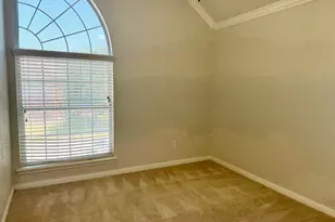 202 Almond Dr, Baytown, TX 77520 - Photo 10