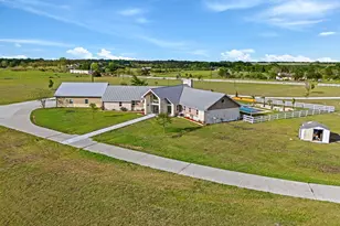 2644 Linda Ln, Brenham, TX 77833 - Photo 4