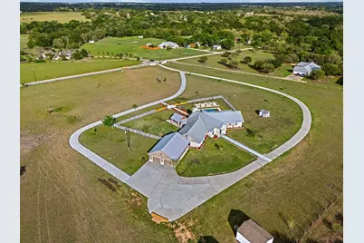 2644 Linda Ln, Brenham, TX 77833 - Photo 2