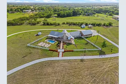 2644 Linda Ln, Brenham, TX 77833 - Photo 1