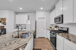 2818 Bluebonnet Ridge Dr, Conroe, TX 77304 - Photo 10