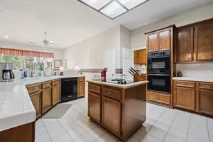 112 Inverness Dr, Conroe, TX 77356 - Photo 6