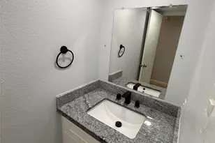 9314 Westwood Village Dr, Houston, TX 77036 - Photo 6