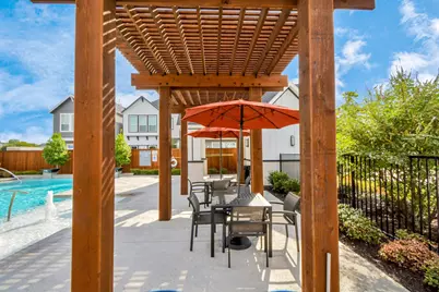 731 Strawberry Pines Court, Houston, TX 77009 - Photo 48