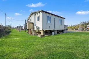 2466 Avenue D, San Leon, TX 77539 - Photo 16