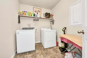 10207 Moonset Ln, Houston, TX 77016 - Photo 24