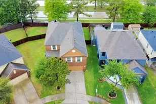 10207 Moonset Ln, Houston, TX 77016 - Photo 32