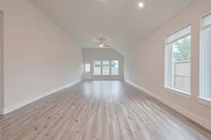 200 Catalina Cove Dr, Katy, TX 77493 - Photo 10