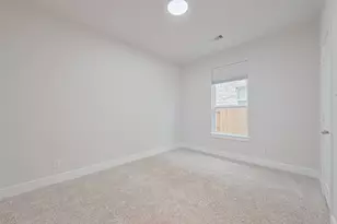 200 Catalina Cove Dr, Katy, TX 77493 - Photo 34