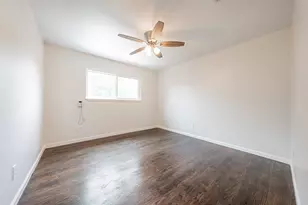 6215 Portal Dr, Houston, TX 77096 - Photo 32