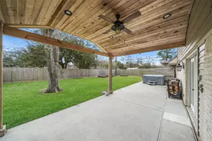 301 Mimosa Dr, Hitchcock, TX 77563 - Photo 30