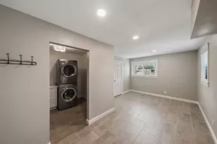 301 Mimosa Dr, Hitchcock, TX 77563 - Photo 16