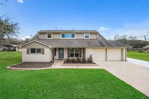 301 Mimosa Dr, Hitchcock, TX 77563 - Photo 1