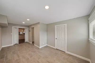 301 Mimosa Drive, Hitchcock, TX 77563 - Photo 18