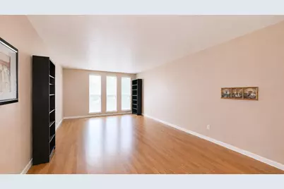4627 Wild Indigo Street #599, Houston, TX 77027 - Photo 6