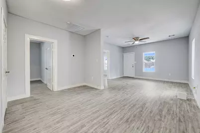 4224 Marina Street, Houston, TX 77007 - Photo 1