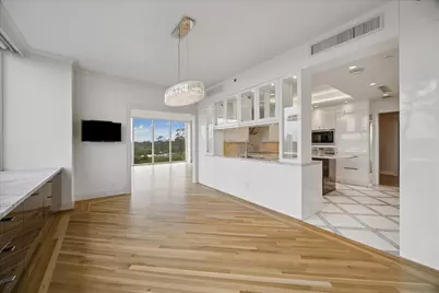 121 N Post Oak Lane #706, Houston, TX 77024 - Photo 6