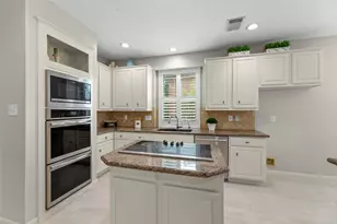 2118 Cypress Run Dr, Sugar Land, TX 77478 - Photo 14