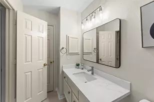 2118 Cypress Run Dr, Sugar Land, TX 77478 - Photo 32