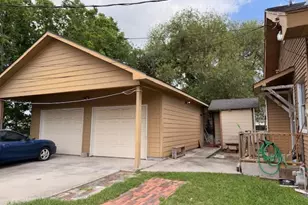1811 7th St, Galena Park, TX 77547 - Photo 4
