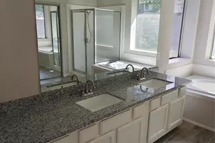 1301 Blueberry Ln, Friendswood, TX 77546 - Photo 12
